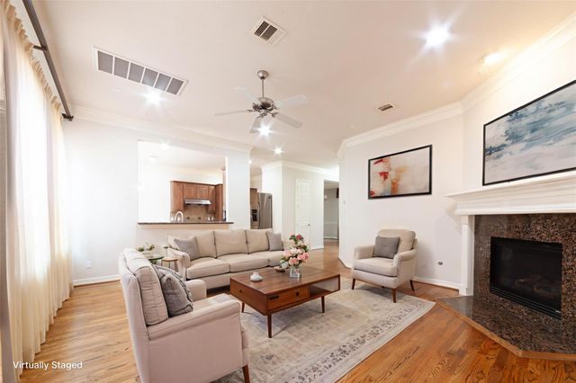 3206 Holly Thicket Drive, Houston, TX 77042