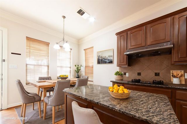 3206 Holly Thicket Drive, Houston, TX 77042