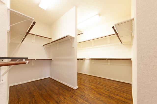 3206 Holly Thicket Drive, Houston, TX 77042