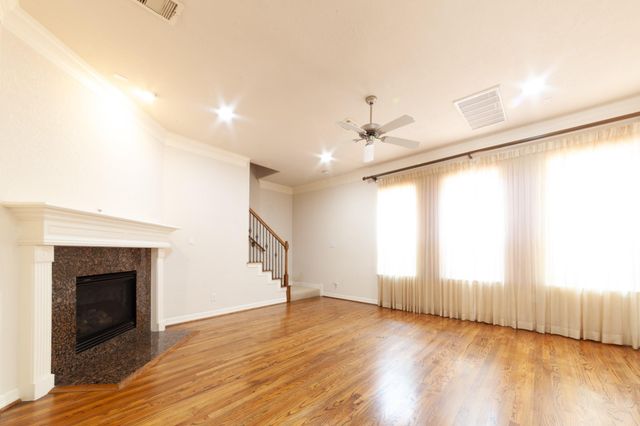 3206 Holly Thicket Drive, Houston, TX 77042