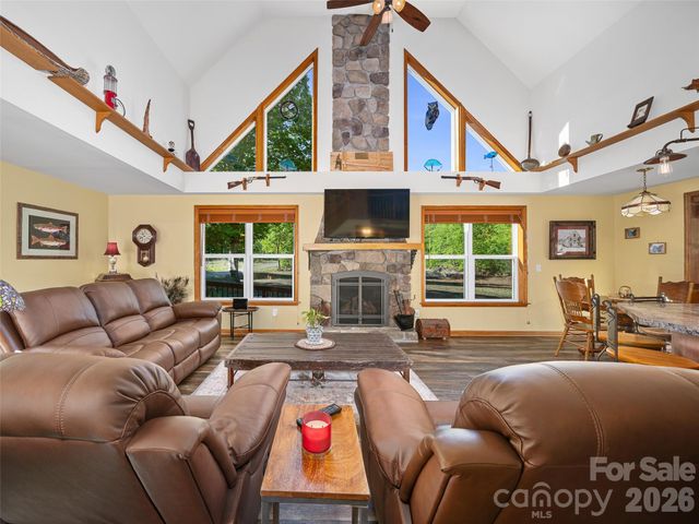 326 Ewart Wilson Road, Burnsville, NC 28714