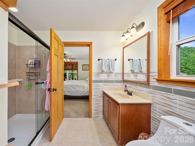 326 Ewart Wilson Road, Burnsville, NC 28714