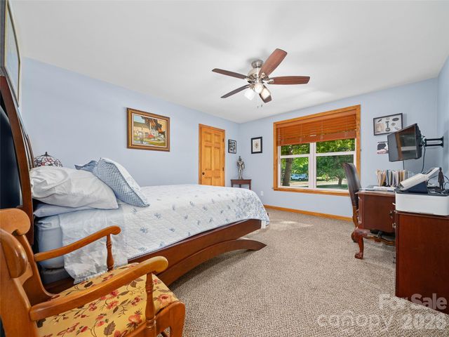 326 Ewart Wilson Road, Burnsville, NC 28714