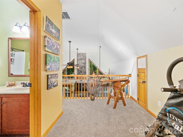 326 Ewart Wilson Road, Burnsville, NC 28714