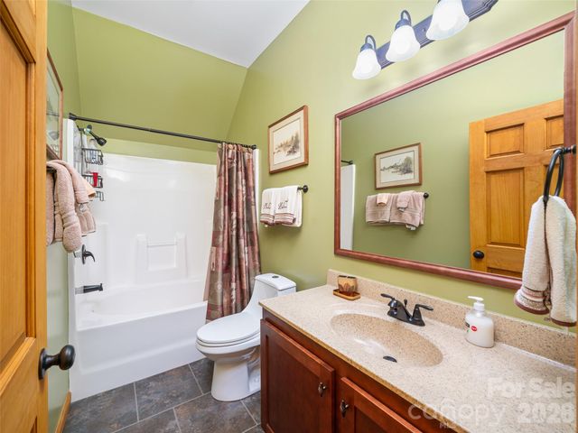 326 Ewart Wilson Road, Burnsville, NC 28714