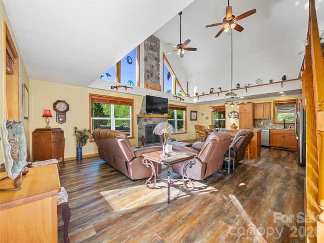 326 Ewart Wilson Road, Burnsville, NC 28714