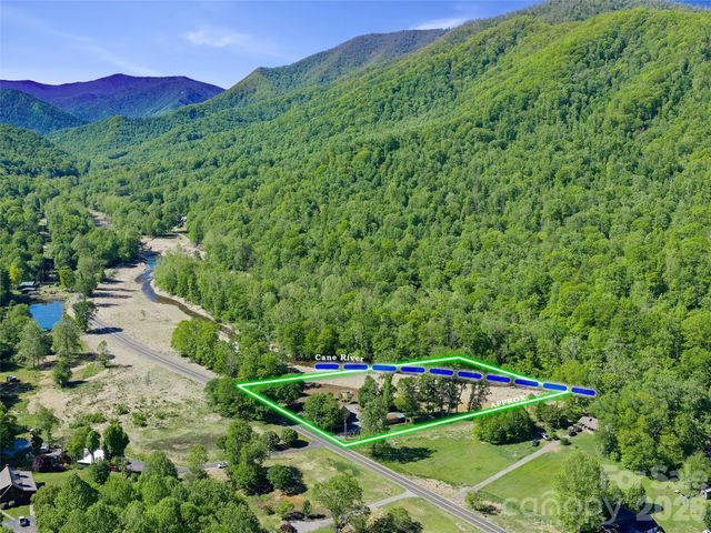 326 Ewart Wilson Road, Burnsville, NC 28714