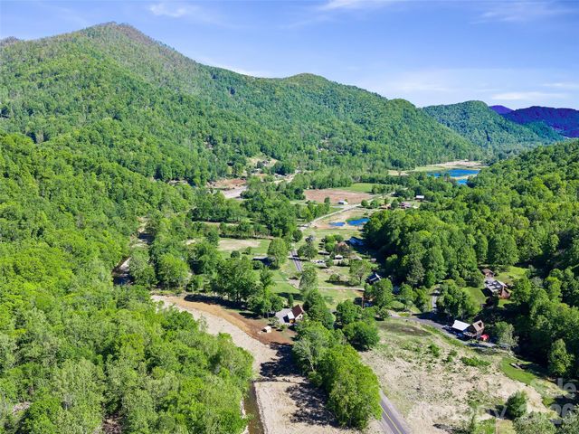 326 Ewart Wilson Road, Burnsville, NC 28714