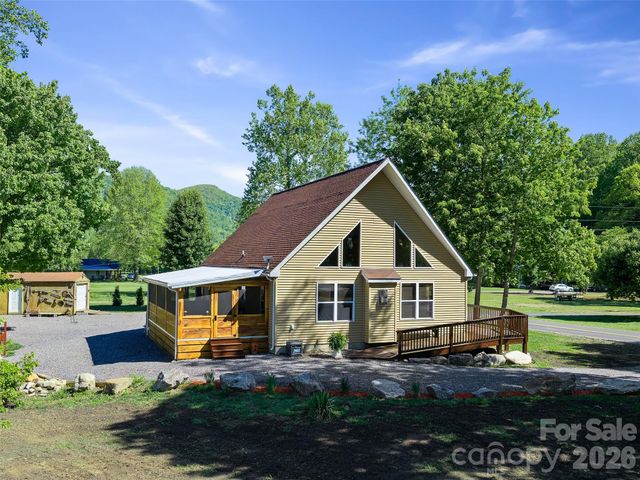 326 Ewart Wilson Road, Burnsville, NC 28714