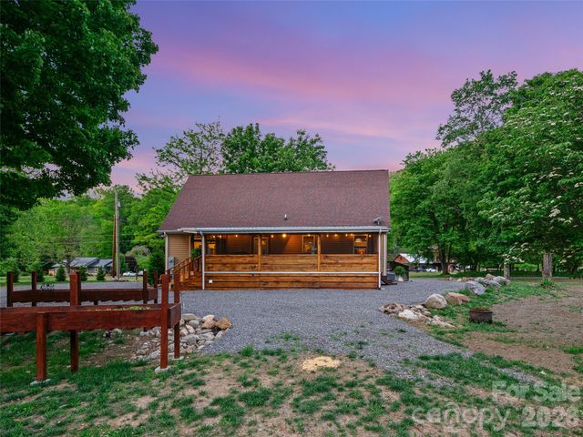 326 Ewart Wilson Road, Burnsville, NC 28714