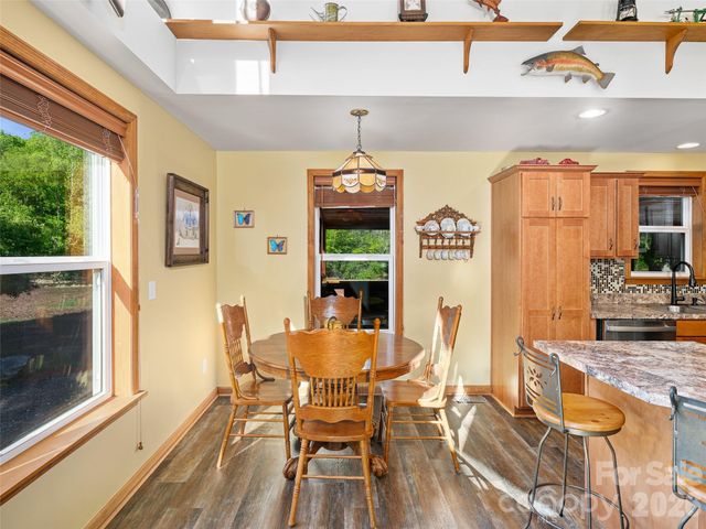 326 Ewart Wilson Road, Burnsville, NC 28714