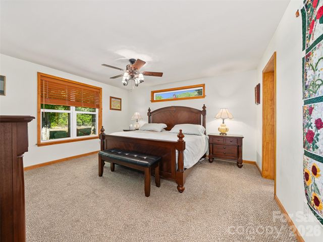 326 Ewart Wilson Road, Burnsville, NC 28714