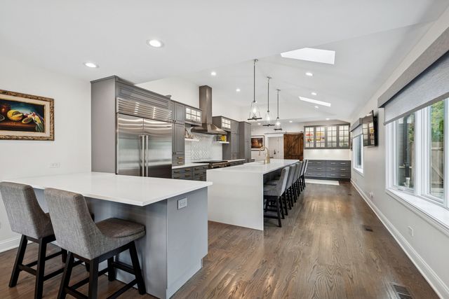 3287 Western Avenue, Highland Park, IL 60035