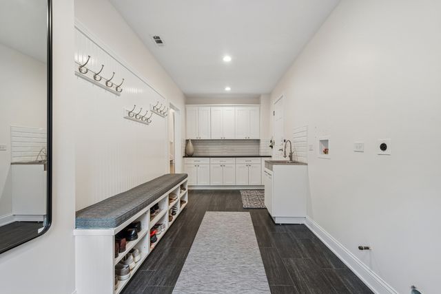 3287 Western Avenue, Highland Park, IL 60035