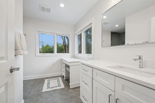 3287 Western Avenue, Highland Park, IL 60035