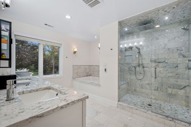 3287 Western Avenue, Highland Park, IL 60035