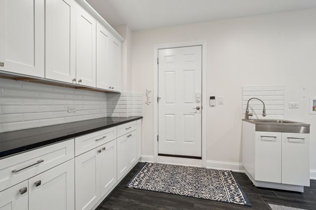 3287 Western Avenue, Highland Park, IL 60035