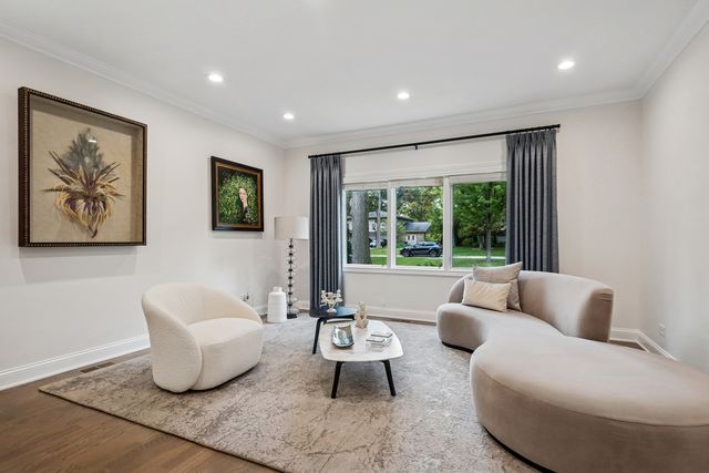 3287 Western Avenue, Highland Park, IL 60035