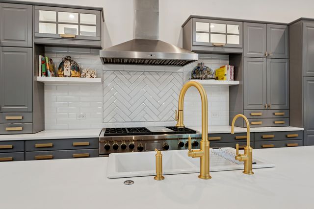 3287 Western Avenue, Highland Park, IL 60035