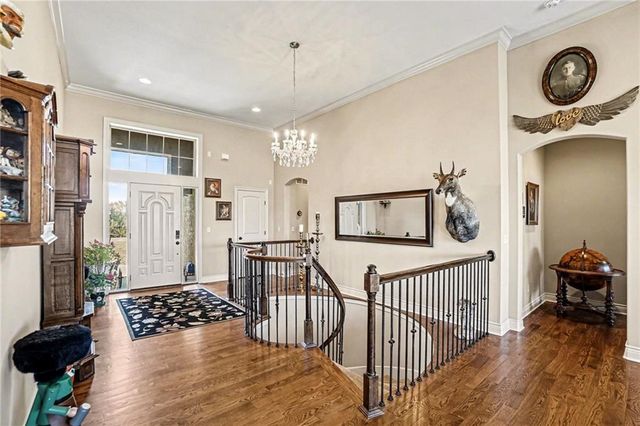 18401 SSR-W Highway, Smithville, MO 64089