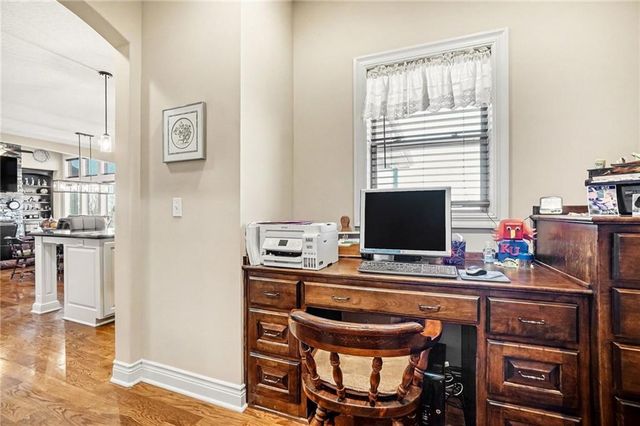 18401 SSR-W Highway, Smithville, MO 64089