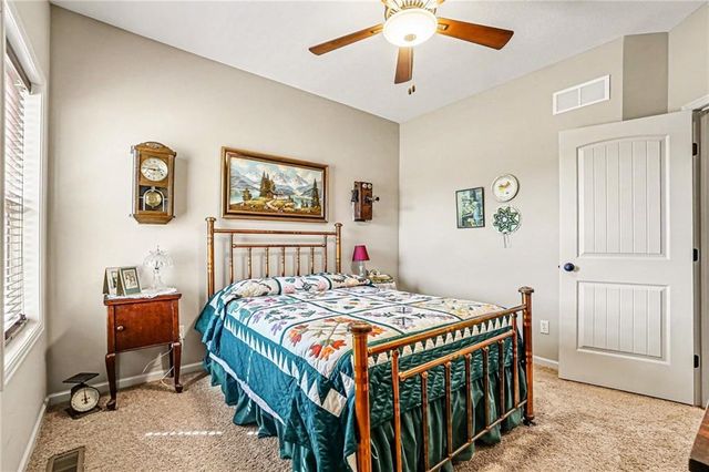 18401 SSR-W Highway, Smithville, MO 64089