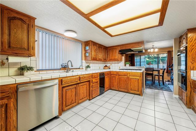 6716 Granada Drive, Palmdale, CA 93551