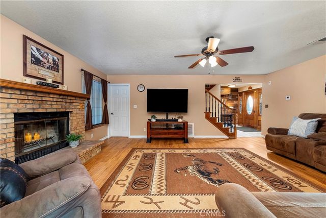 6716 Granada Drive, Palmdale, CA 93551
