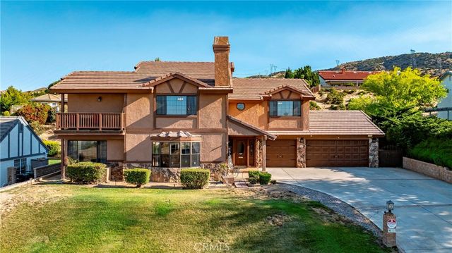 6716 Granada Drive, Palmdale, CA 93551