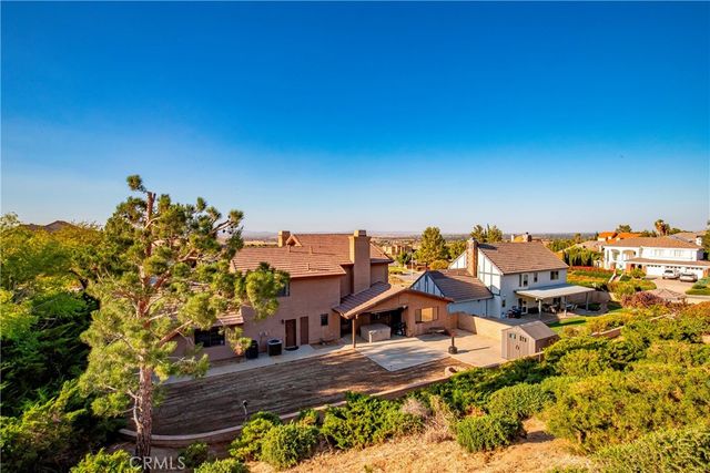 6716 Granada Drive, Palmdale, CA 93551