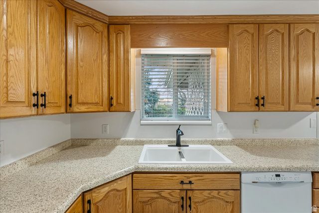 8248 S ROMAINE DR, Sandy, UT 84070