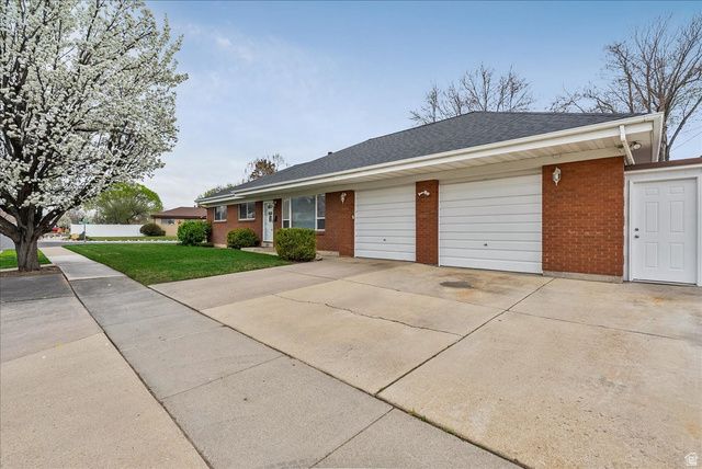 8248 S ROMAINE DR, Sandy, UT 84070