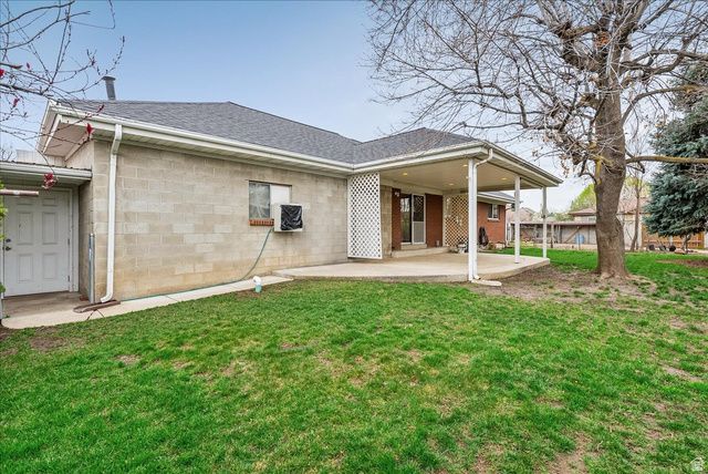 8248 S ROMAINE DR, Sandy, UT 84070