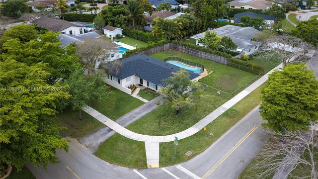 9700 Kendale Blvd, Miami, FL 33176