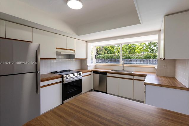 9700 Kendale Blvd, Miami, FL 33176