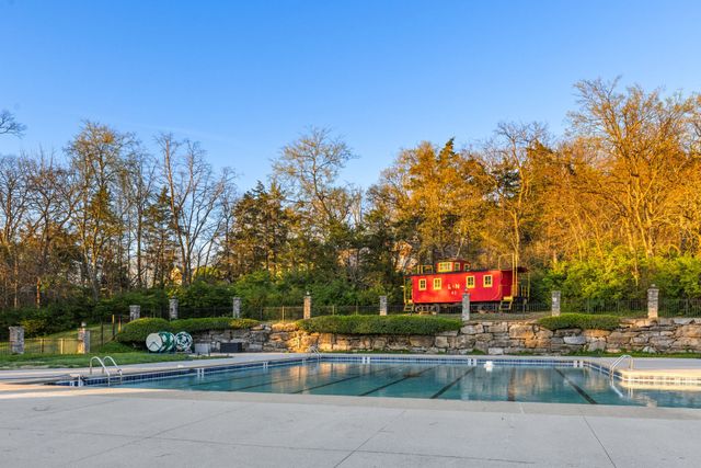 96 Alton Park Ln, Franklin, TN 37069