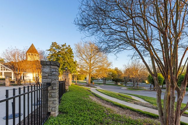 96 Alton Park Ln, Franklin, TN 37069