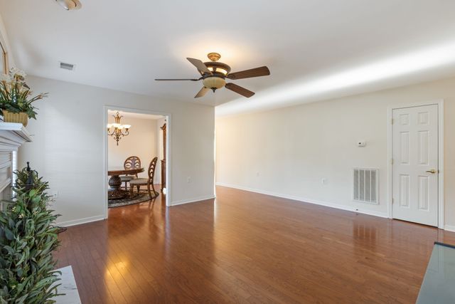 96 Alton Park Ln, Franklin, TN 37069