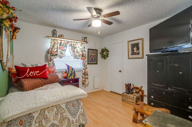 1145 Porter Court, Granbury, TX 76048