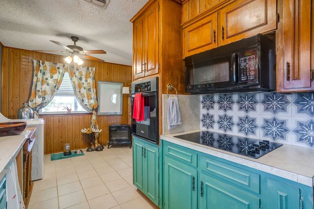1145 Porter Court, Granbury, TX 76048