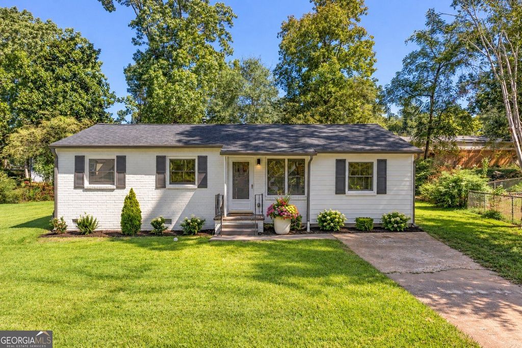 2593 Walton Way SW, Marietta, GA 30060 — photo 2