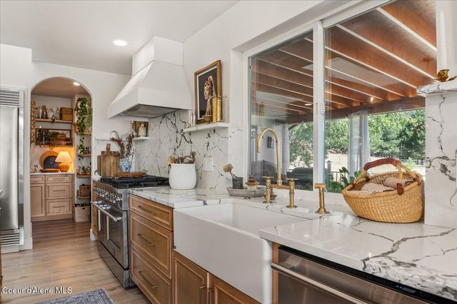 5049 E French Gulch Rd, Coeur D'alene, ID 83814