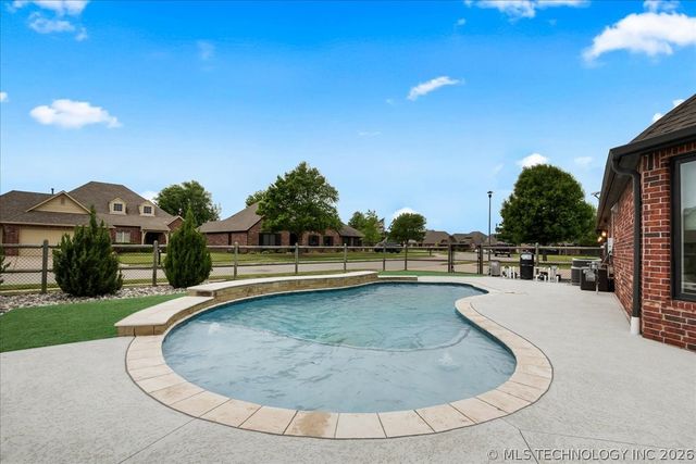 1701 E Granger Street, Broken Arrow, OK 74012