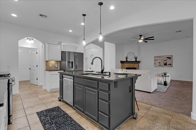 1701 E Granger Street, Broken Arrow, OK 74012