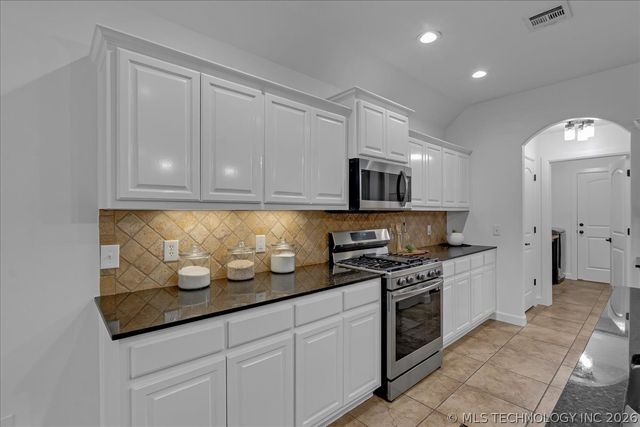 1701 E Granger Street, Broken Arrow, OK 74012