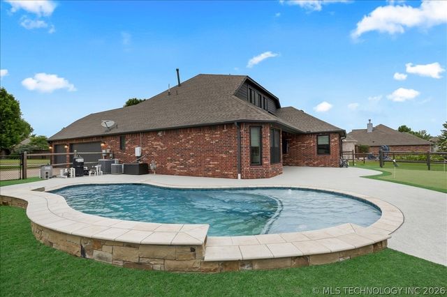 1701 E Granger Street, Broken Arrow, OK 74012