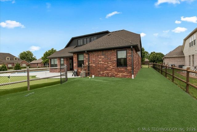 1701 E Granger Street, Broken Arrow, OK 74012