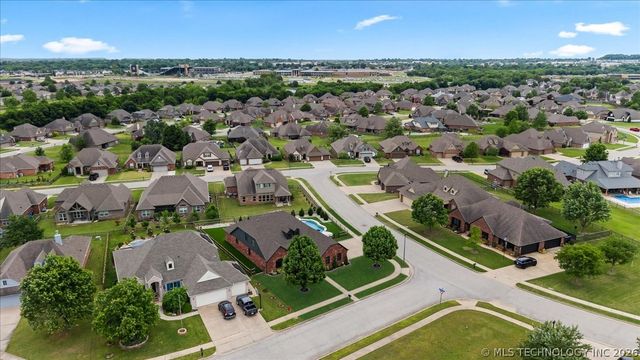 1701 E Granger Street, Broken Arrow, OK 74012