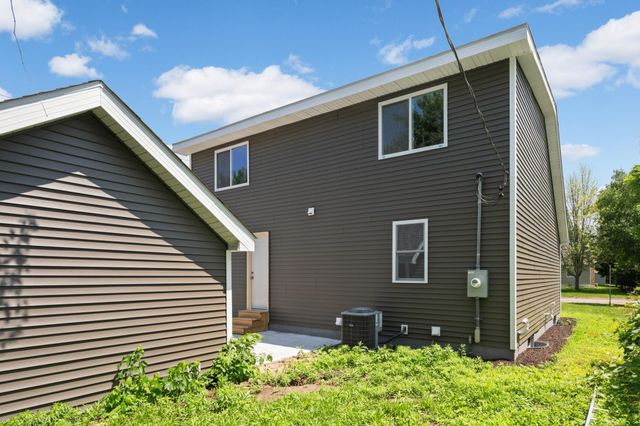 4533 Welcome Avenue N, Crystal, MN 55422