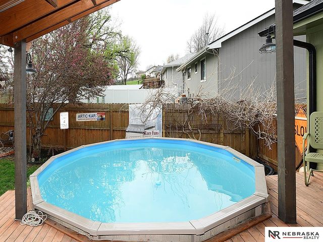 411 Laredo Road, Papillion, NE 68046